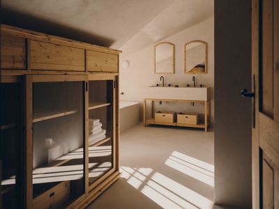 FORESTIS-Villa-Bathroom-1.jpg