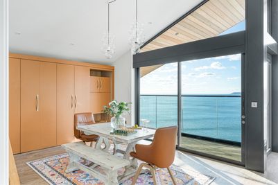 Perfect-Stays-Clifftop-ground-floor-living (3).jpg