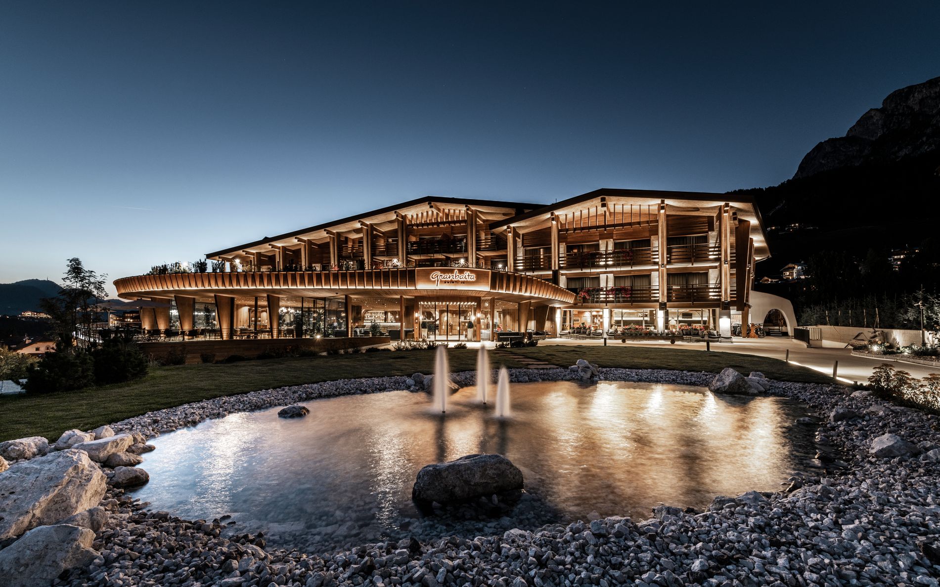 granbaita_dolomites_summer_evening_HQ.jpg