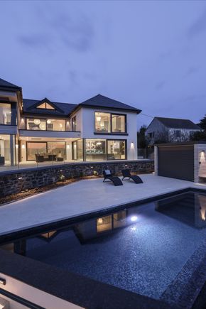 Perfect-Stays-Seaglass-House exterior.jpg