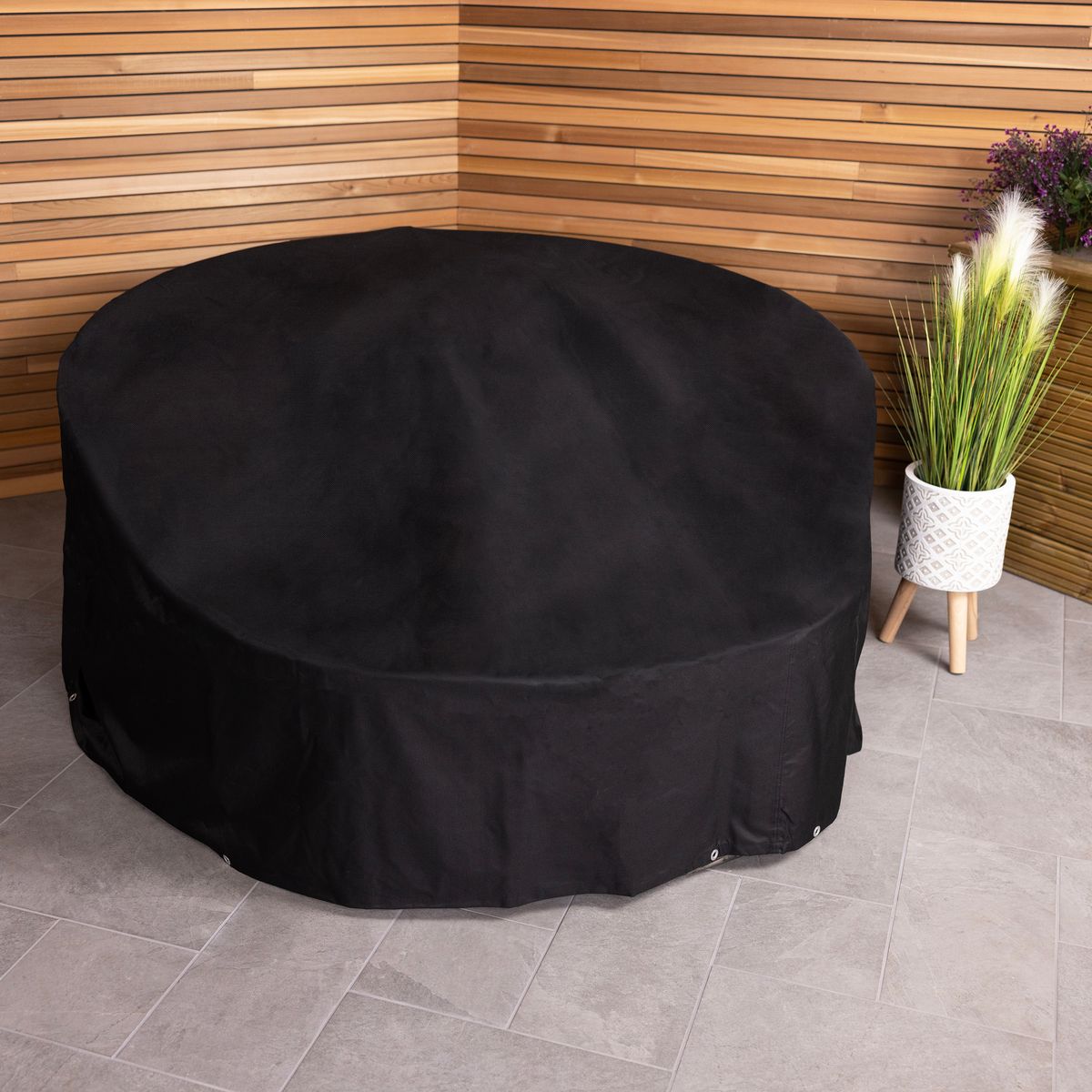 DAYBEDCOVER-Deluxe-Day-Bed-Cover-Insitu-01-300dpi.jpg