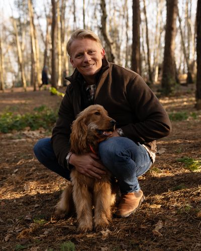 Tavo ambassador - Dr. Scott Miller BVSc MRCVS  with his rescue dog, Mango