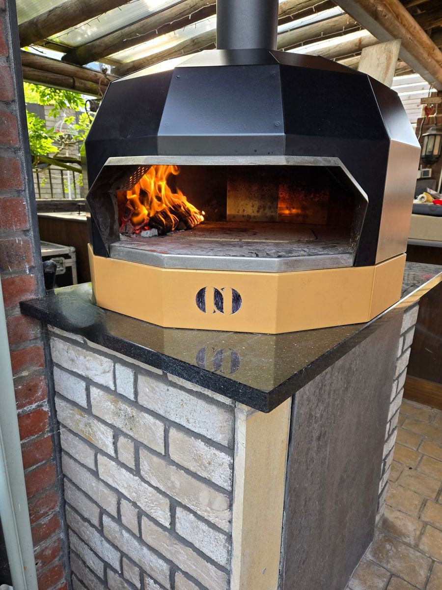 The new Fornino 50 oven from Orchard Ovens, excelling through longevity and the unique feature of a top-of-the-range Valoriani floor that can be removed and used inside a standard internal oven.