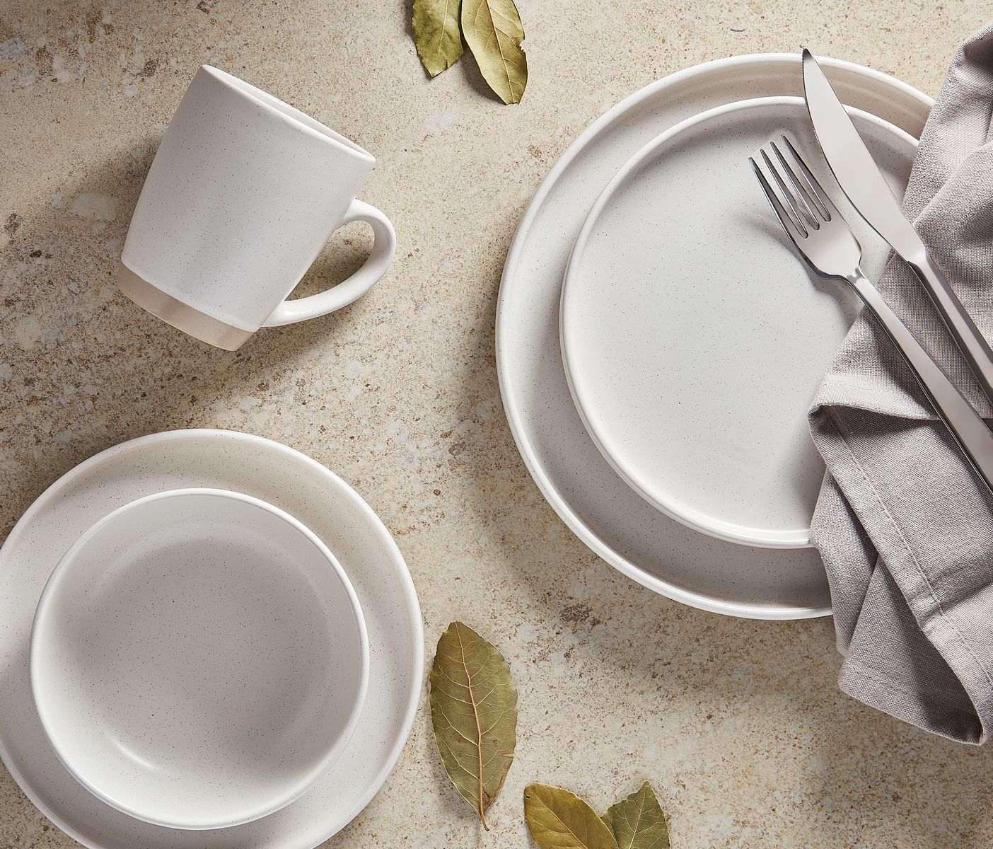BO867007WHT Avena 16 Piece Dinner Set PB_LS1.jpg