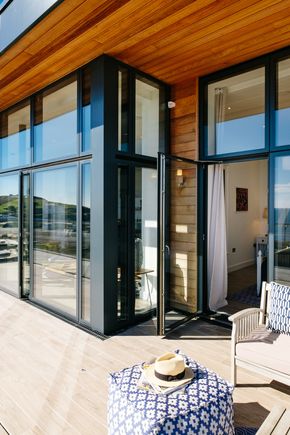 Perfect-Stays-Beachfront-exterior-terrace.jpg