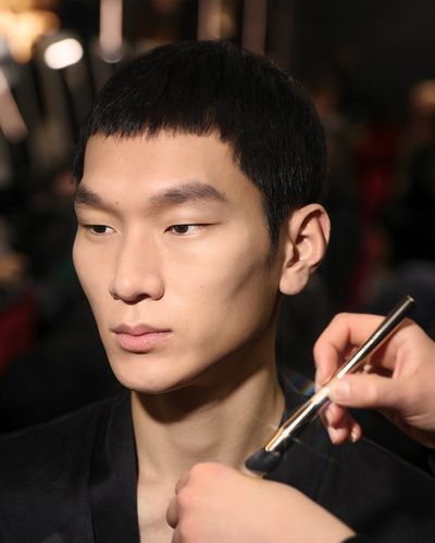 MEN’S FALL/WINTER 2025 BEAUTY LOOKS: PAPARAZZI.