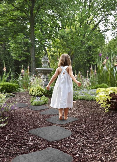 Primeur Natural stepping stones to play area.jpg