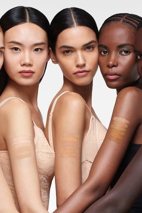 DG_MU25_EVERLAST_CONCEALER_SWATCHES_ON_SKIN_JPG_1X1_300_DPI.jpg