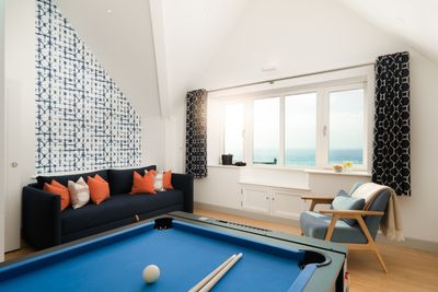 perfect-stays-the-old-school-house-games-room.jpg
