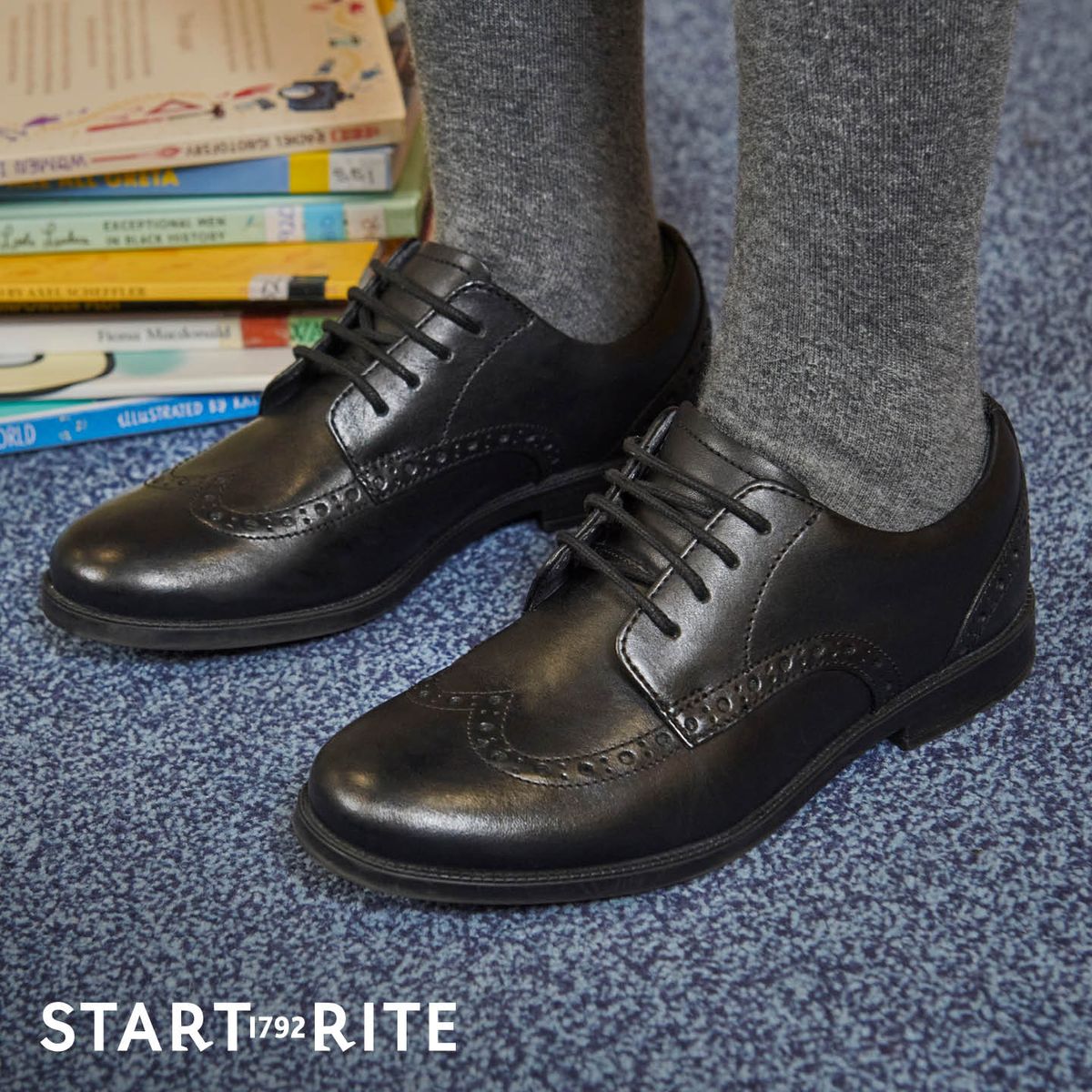 Brogue Pri - black leather lace-up closed school shoes