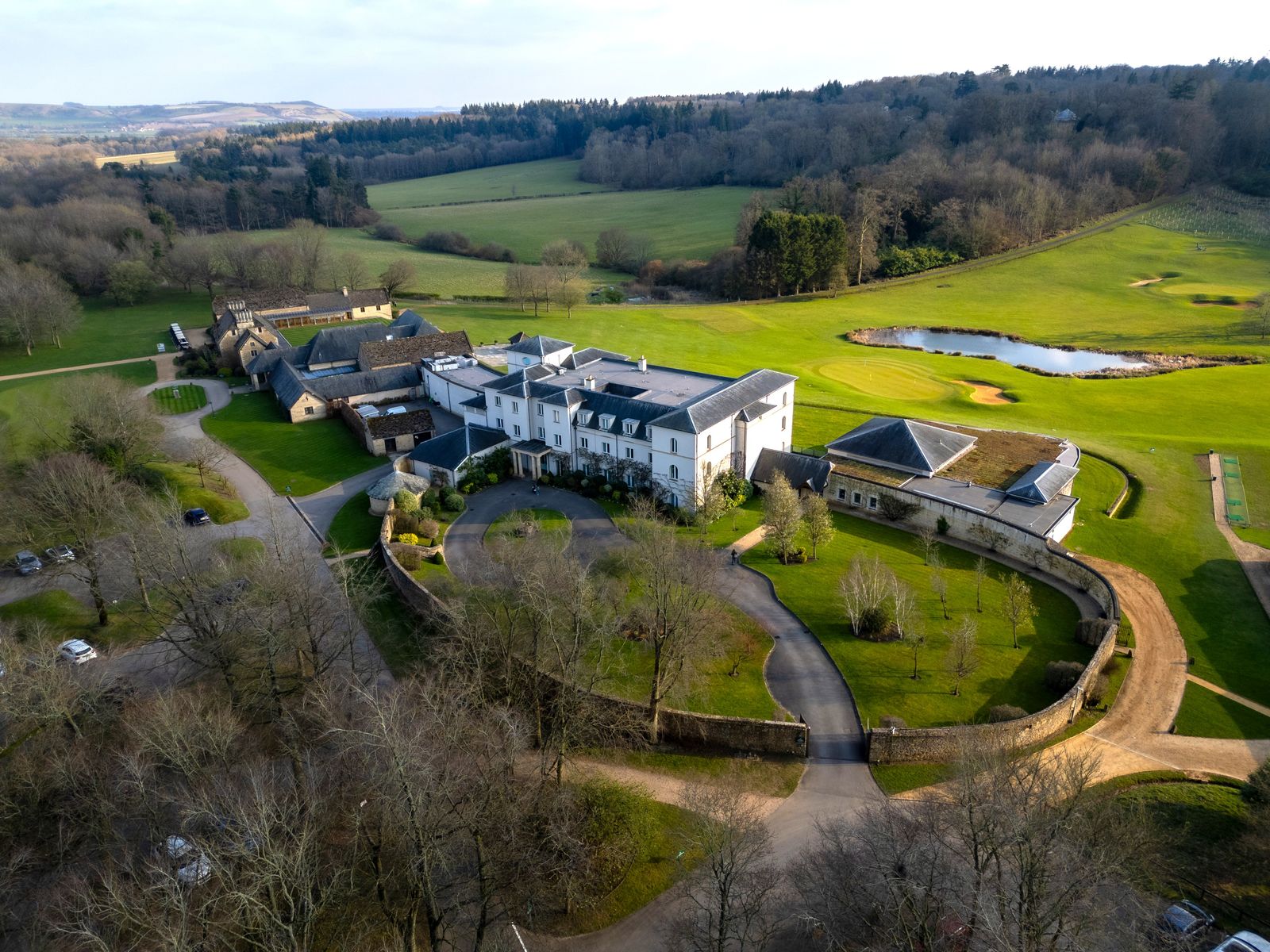 Bowood Hotel.jpg