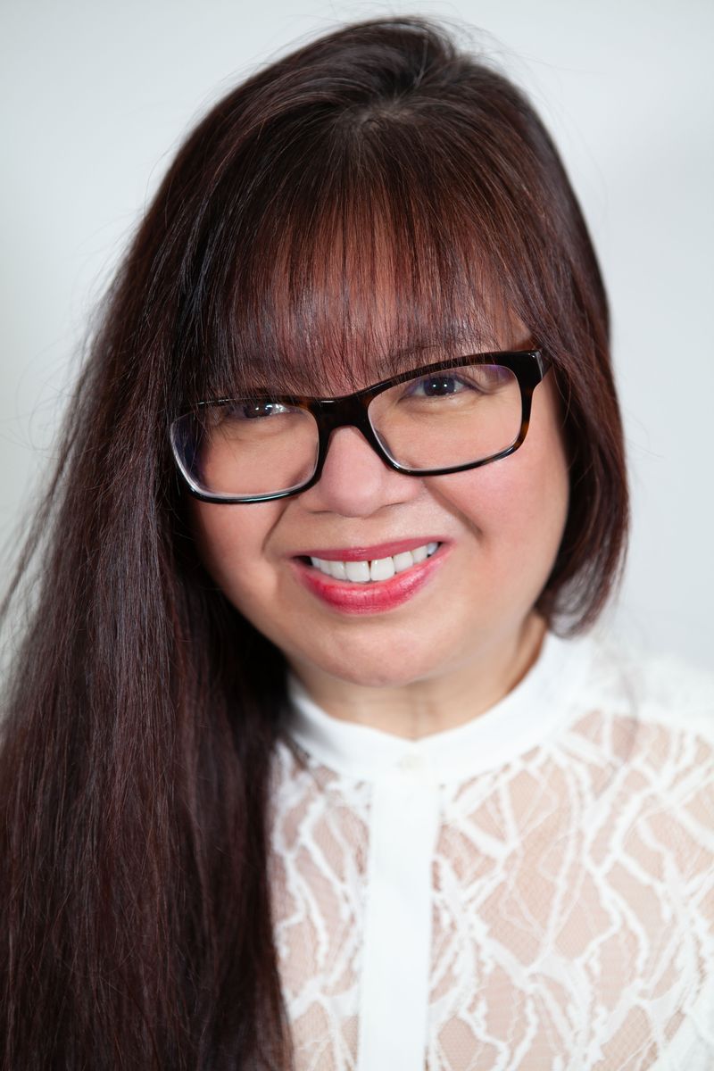 Thuy Hoang.jpg