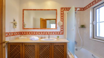 Martinhal Quinta Bathroom with bath.jpg
