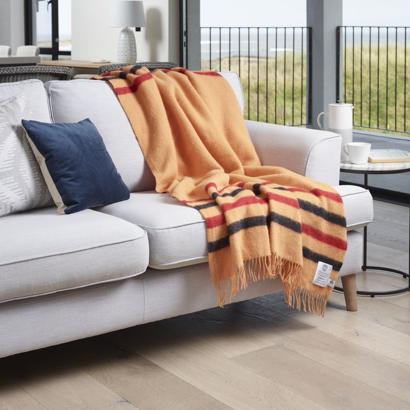Pure Wool Throw: Newmarket