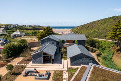 Perfect-Stays-Noordhoek-exterior.jpg