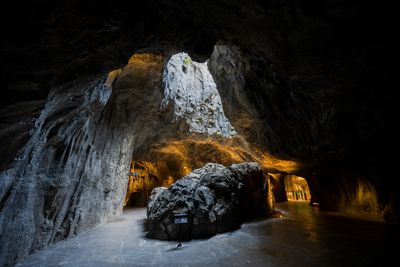 Rainforest Wild Asia - The Oculus at The Cavern zone, where guests can look up to see the sky through an opening in the rock above (2). Photo Credit_Mandai Wildlife Group.JPG