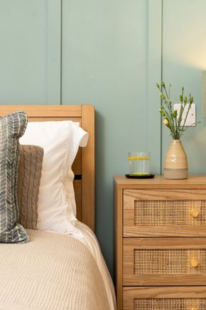 Perfect-Stays-Cornerways-bedroom-three.jpg