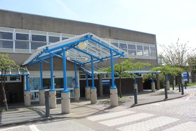William Harvey Hospital.JPG
