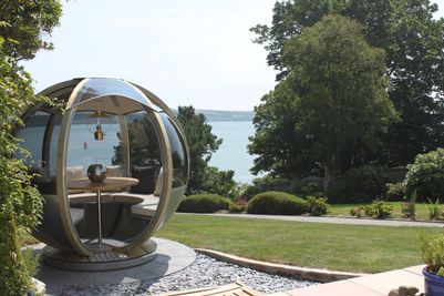 Ornate Garden Luxury Rotating Seater Garden Pod