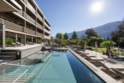 Feldhof_Sole Pool.jpg