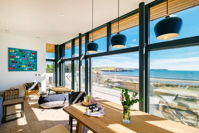 Perfect-Stays-Beachfront-living.jpg
