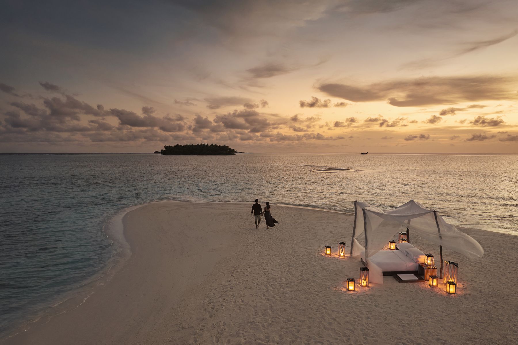 COMO Maalifushi - Lavadhoo Sleepover By Dusk.jpg