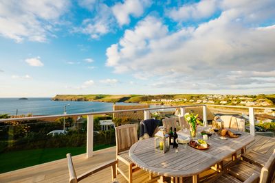 Perfect-Stays-Waders-terrace-1.jpg