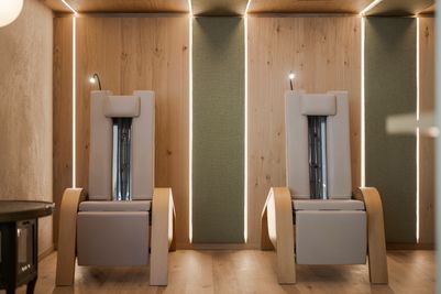 Feldhof_Rest Room Green_Infrared.jpg