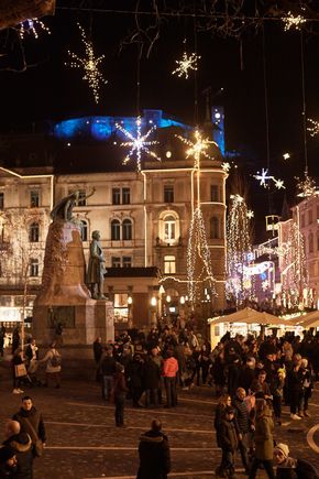 F014206-christmas_in_ljubljana_nina_kurnik-photo-m.jpg