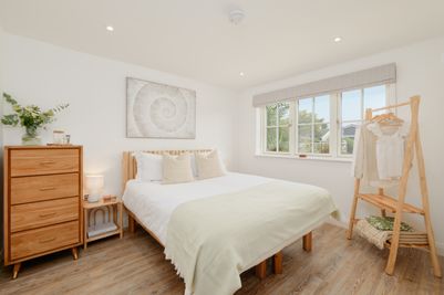 Perfect-Stays-Driftwood-bedroom-two.jpg