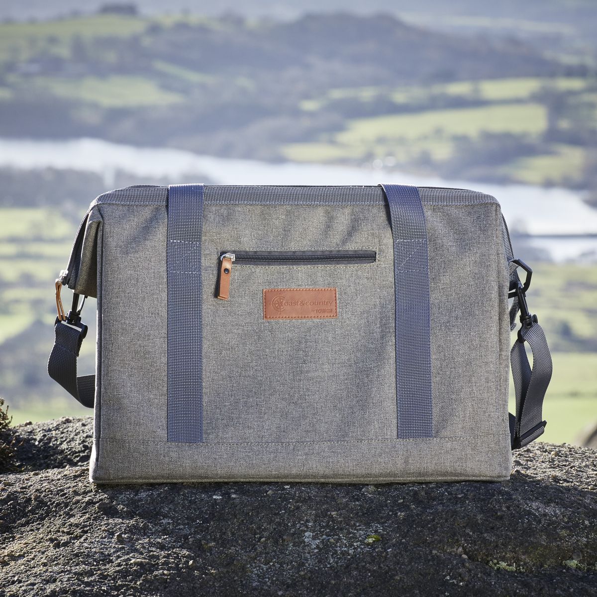 CC879027 Coast & Country by Tower Picnic Tote Bag_LS2.jpg