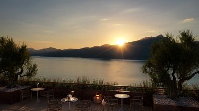 Olive_roof_terrace_sunset2.jpg