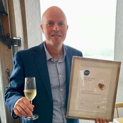 Winemaker Johann Fourie Accepting last years Gold Award from Amorim Cap Classique.jpg