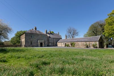 The_Pele_Tower_High_res_-30.jpg
