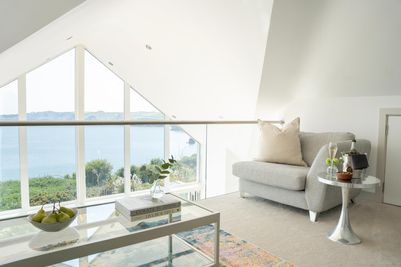 Perfect-Stays-Serenity-mezzanine.jpg