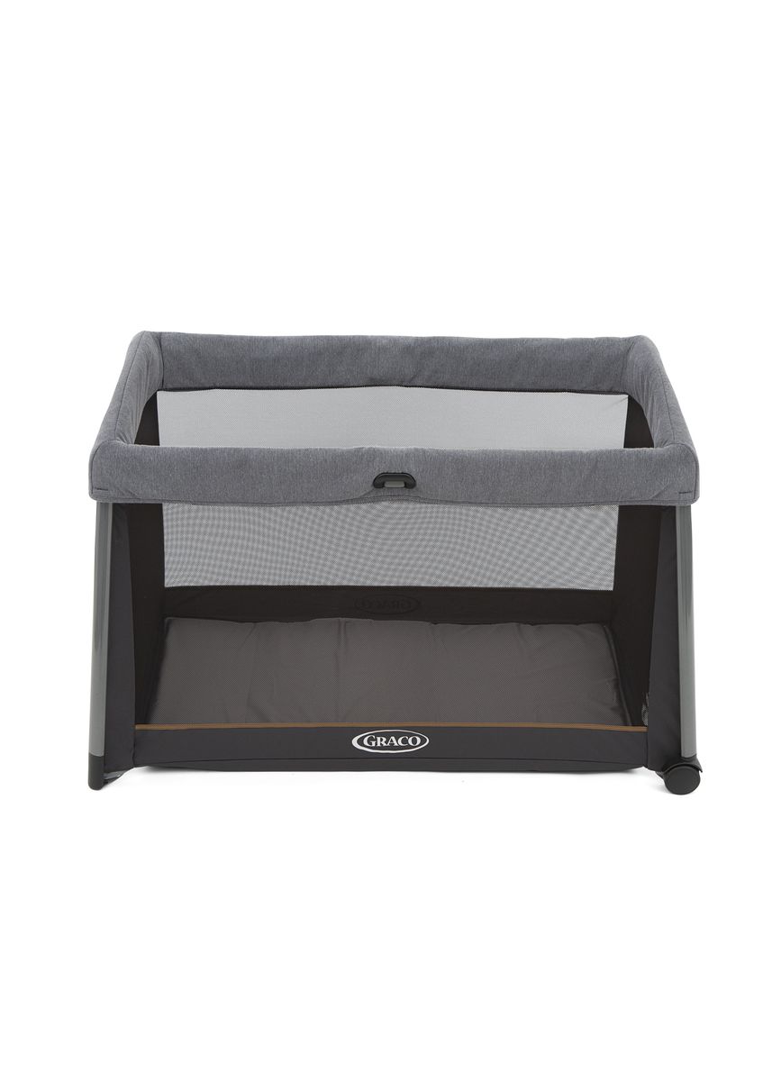 Graco's new FoldLite Travel Cot pictured front on