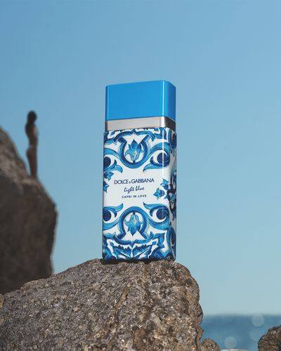 DG_FF25_LB_EC_PRODUCT_LB_CAPRI_IN_LOVE_FEMALE_EDP_100ML_8054754407235_JPG_4_5_300DPI_CMYK.jpg