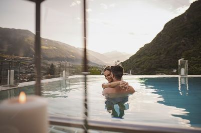 Preidlhof_Sauna tower_Sole Pool_Romantic (1).jpg
