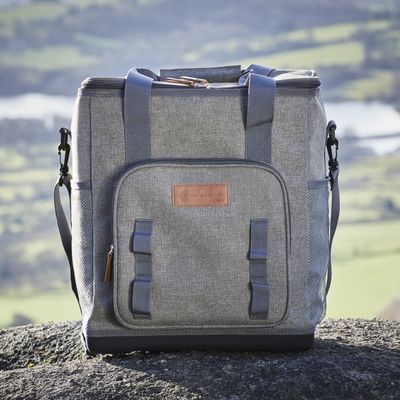 CC879026 Coast & Country by Tower Large 30L Cool Bag with Carry Handle_LS2.jpg