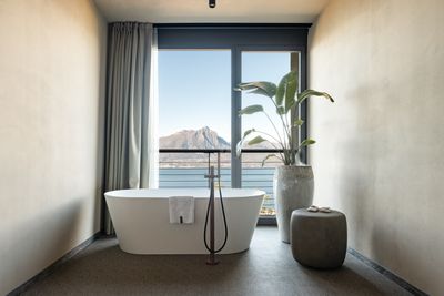 Florian_Andergassen_web_sky_pool_suite_deluxe_4.jpg
