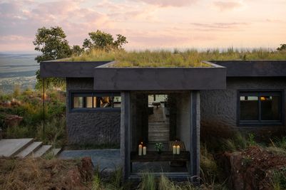 Silverless The Wild Hill_014.jpg