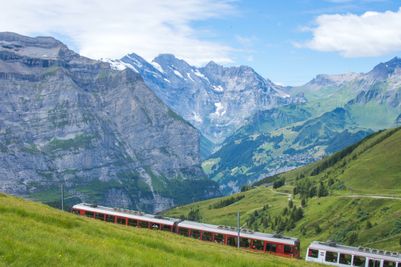 hem-poudyal-dzWEBcHSOgU-unsplash, switzerland.jpg