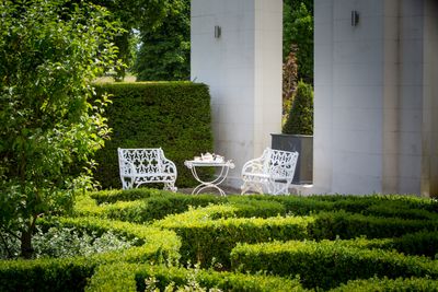 Outdoor Seating Q2.jpg