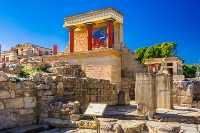 Knossos shutterstock_1015132114.jpg