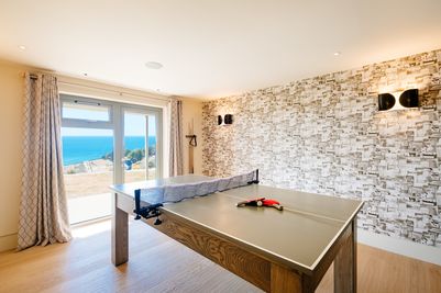 Perfect-Stays-Trevenek-games-room-1.jpg