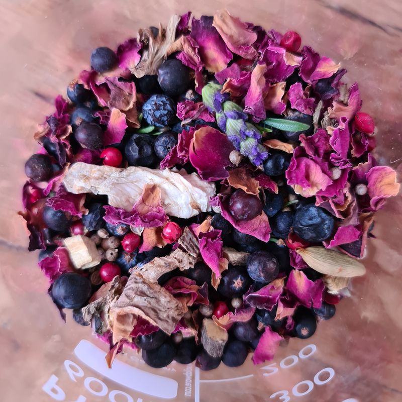 Nantwich Gin botanicals together