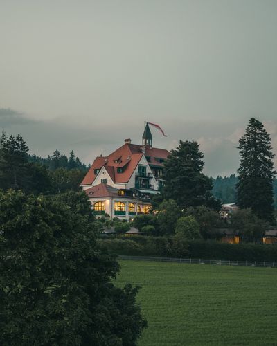 Fassade-bei-Sonnenuntergang(c)upscale.jpg
