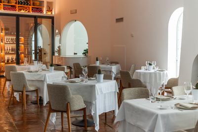 OAM - Restaurant_02.jpg