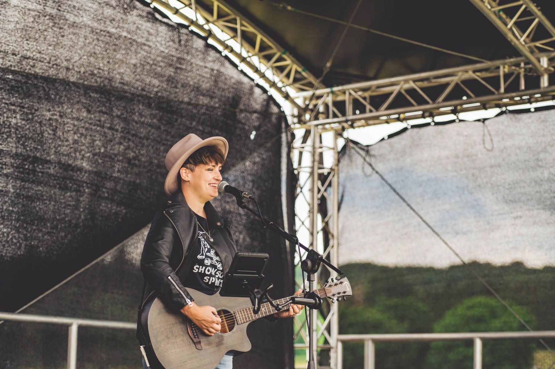 Steph Willis 2.jpg