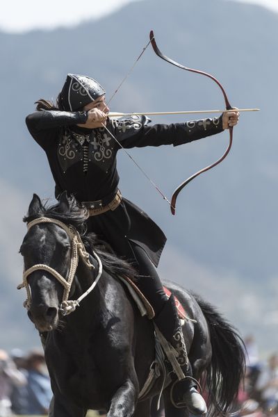 worldnomadgames_archery_dreamstime_l_255603139.jpg